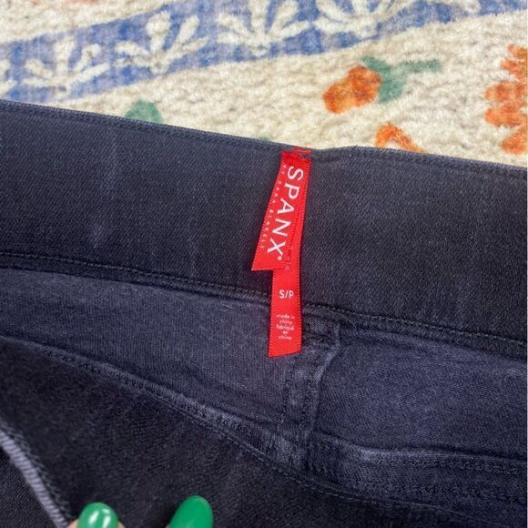 SPANX Shape EveryWear Ankle Skinny Black Jeans Jeggings Back Pockets, Size Small - Picture 3 of 7